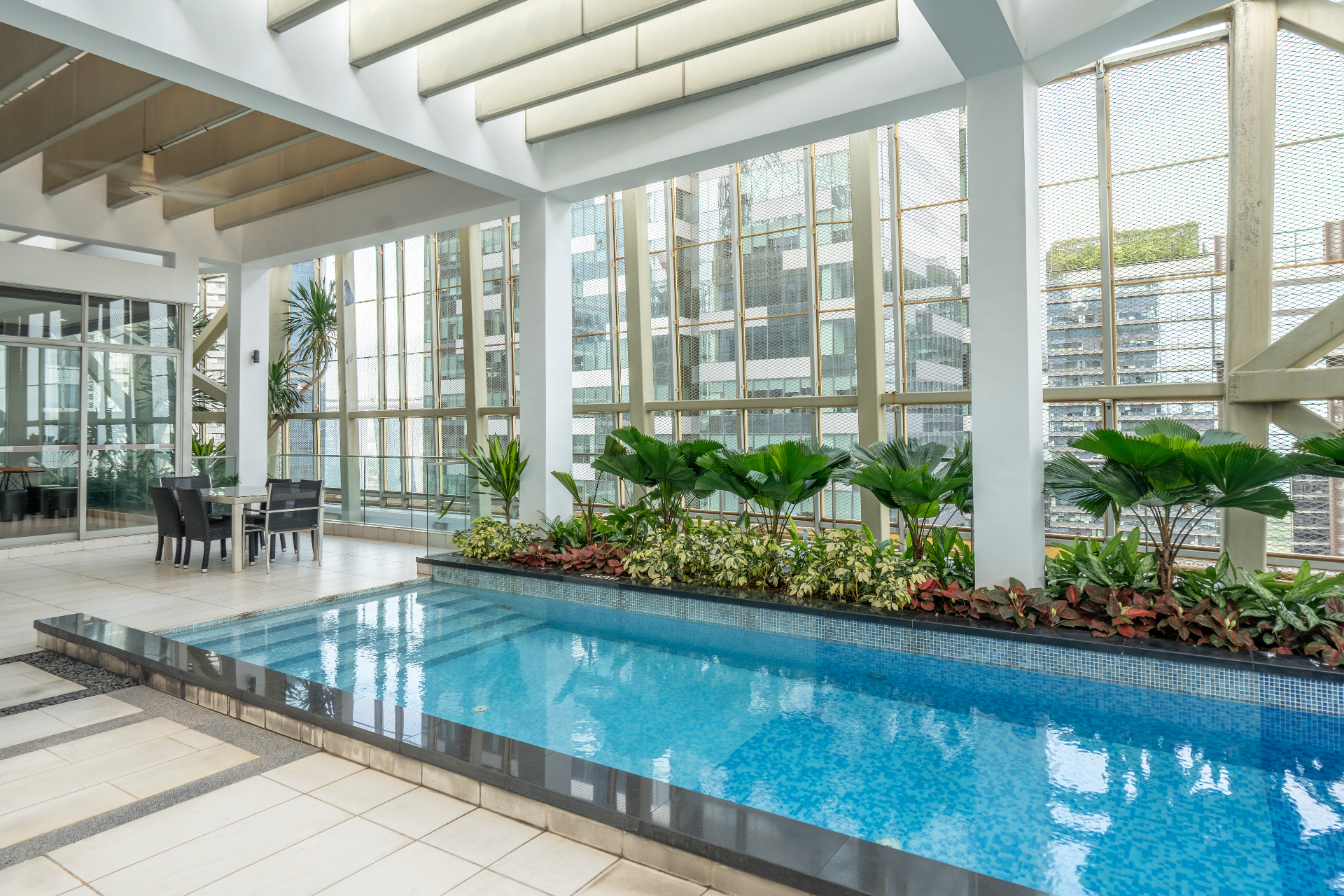 Private pool and indoor terrace amenity space at One Shenton